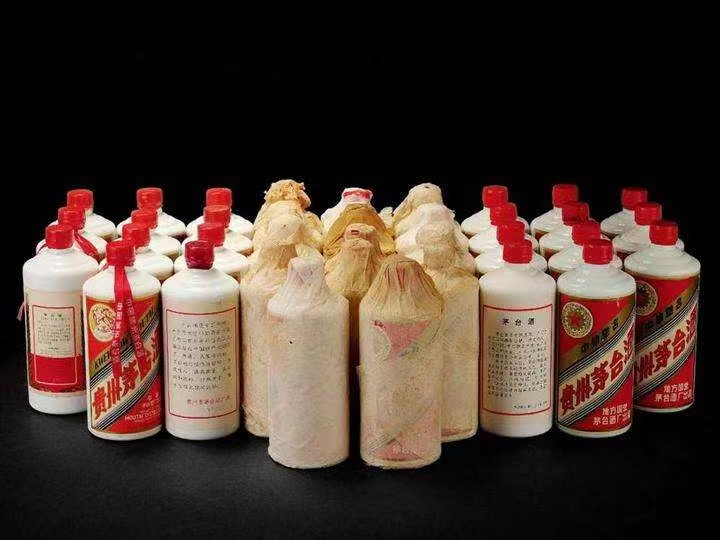 承留镇日照岚山回收酒价格哪里回收(附近上门回收茅台酒）?